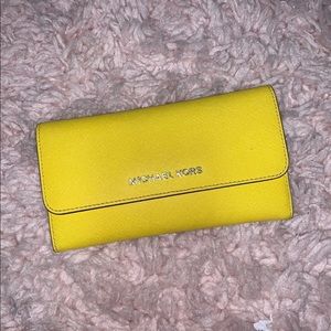 Michael Kors Trifold Wallet
